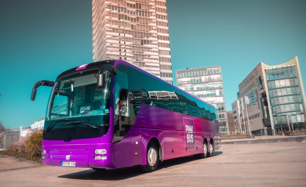 Das neue Design von Pinkbus. Foto: Pinkbus